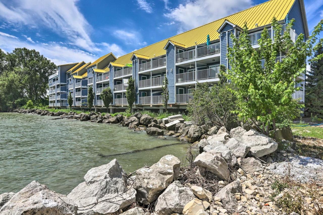 דירות פוט-אין-ביי Waterfront Bass Island Retreat With Balcony And Tv מראה חיצוני תמונה