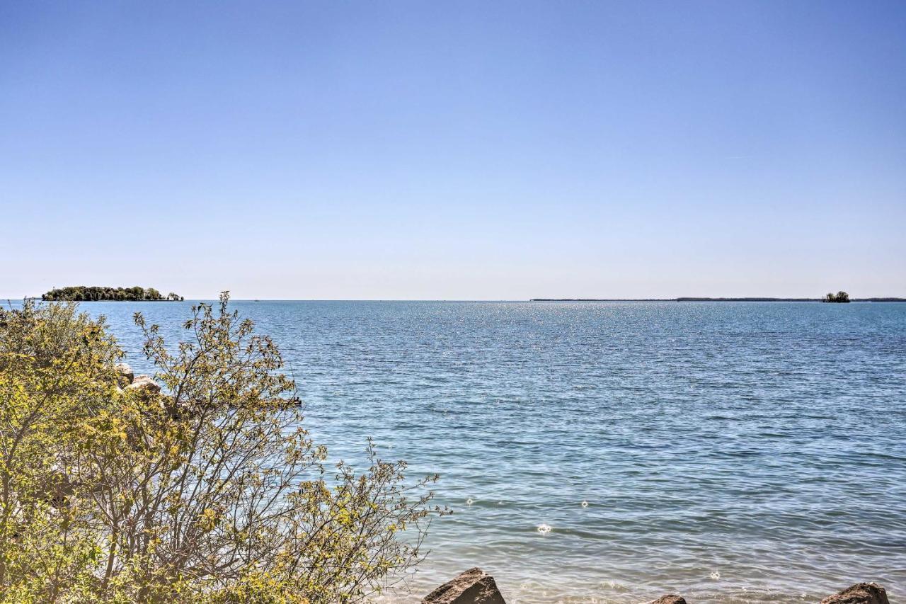 דירות פוט-אין-ביי Waterfront Bass Island Retreat With Balcony And Tv מראה חיצוני תמונה