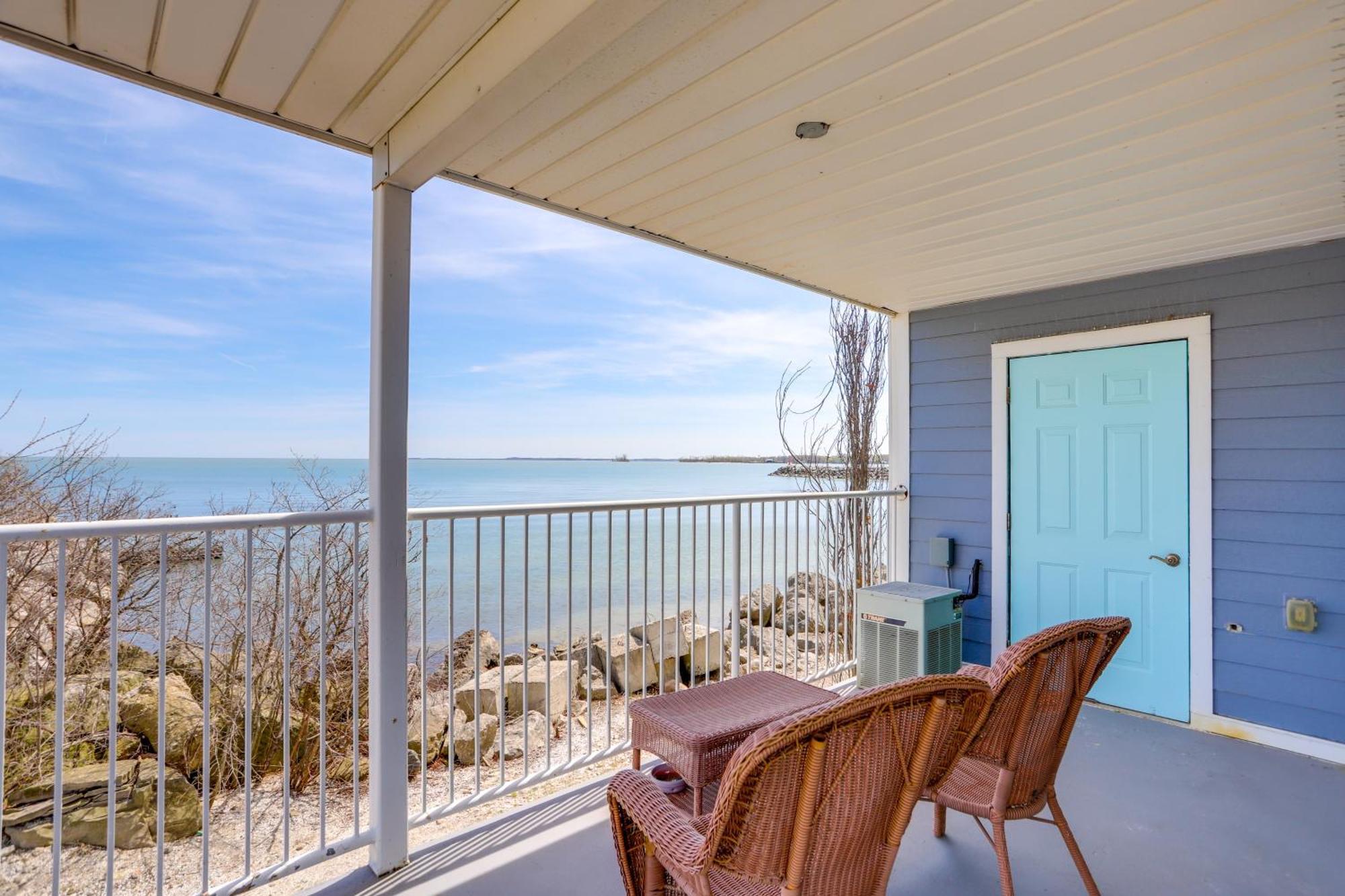 דירות פוט-אין-ביי Waterfront Bass Island Retreat With Balcony And Tv מראה חיצוני תמונה