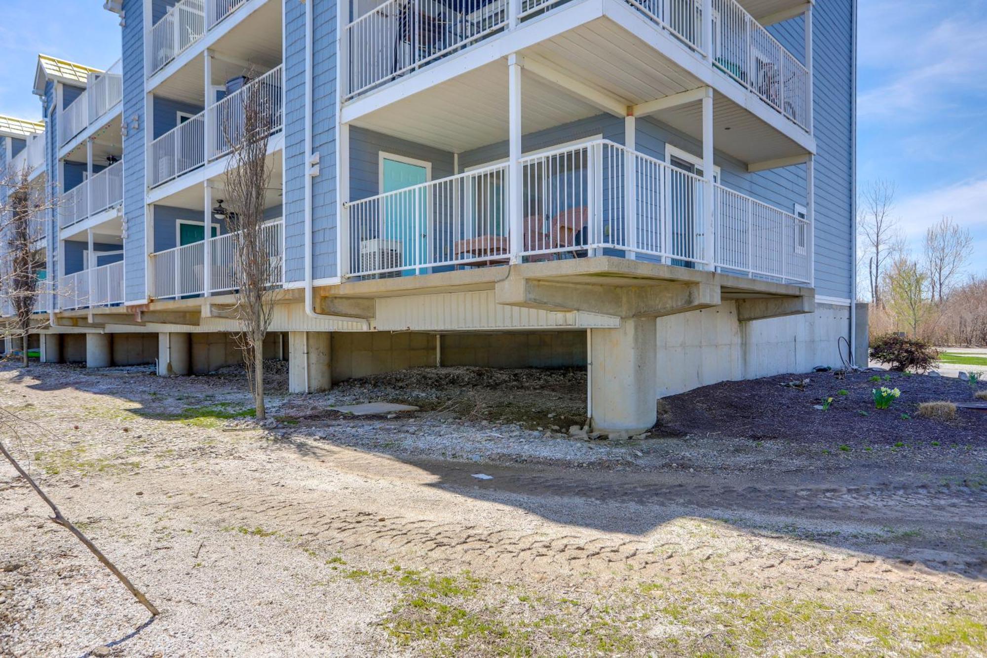 דירות פוט-אין-ביי Waterfront Bass Island Retreat With Balcony And Tv מראה חיצוני תמונה